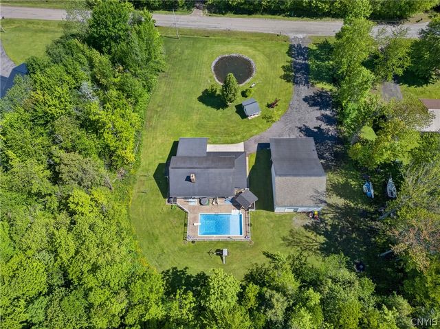 50 Colosimo Drive, Volney, NY 13069