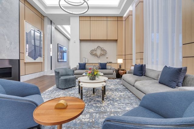 380 Harrison Ave PH-2K, Boston, MA 02118