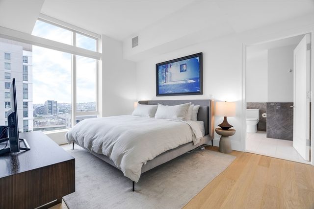 380 Harrison Ave PH-2K, Boston, MA 02118