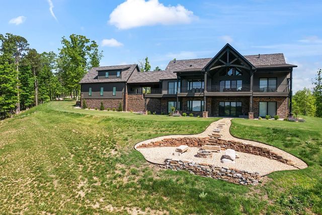 18700 Knabenschuh Drive, Garfield, AR 72732