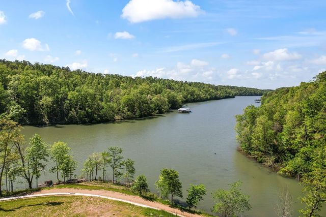 18700 Knabenschuh Drive, Garfield, AR 72732