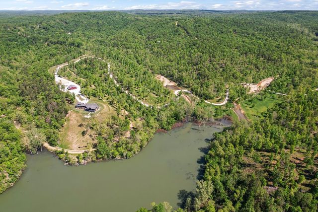 18700 Knabenschuh Drive, Garfield, AR 72732