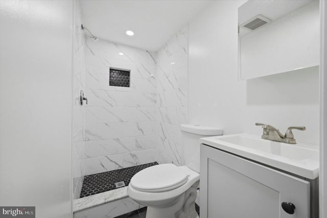 5657 FLORENCE AVE, Philadelphia, PA 19143