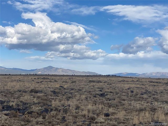 14 19th St., Blanca, CO 81123