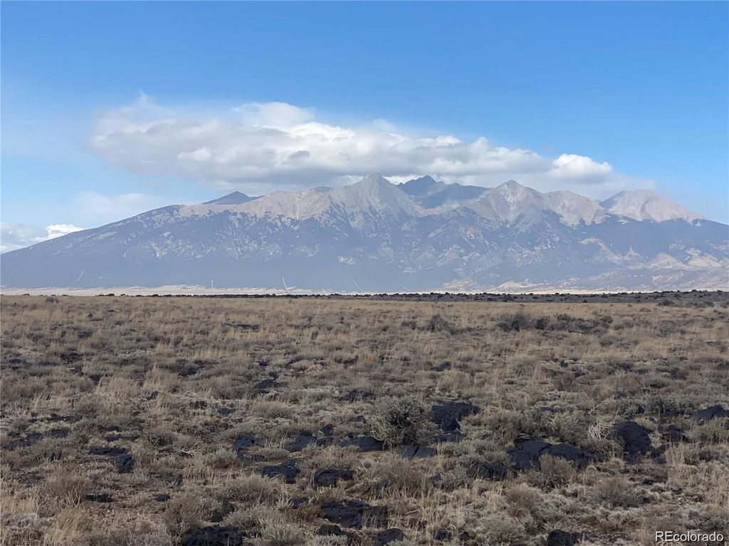 14 19th St., Blanca, CO 81123
