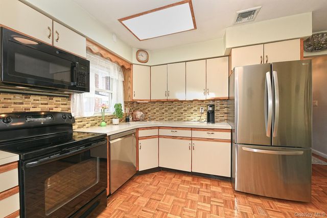 2418 Riverside Avenue, Seaford, NY 11783