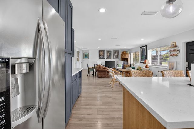 937 SW 36th Court, Boynton Beach, FL 33435