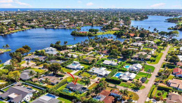 937 SW 36th Court, Boynton Beach, FL 33435