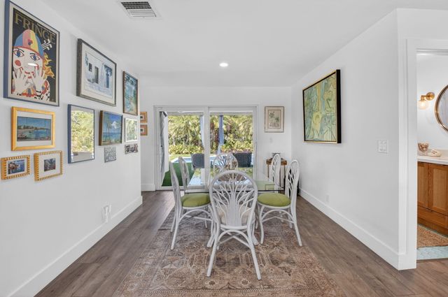 937 SW 36th Court, Boynton Beach, FL 33435