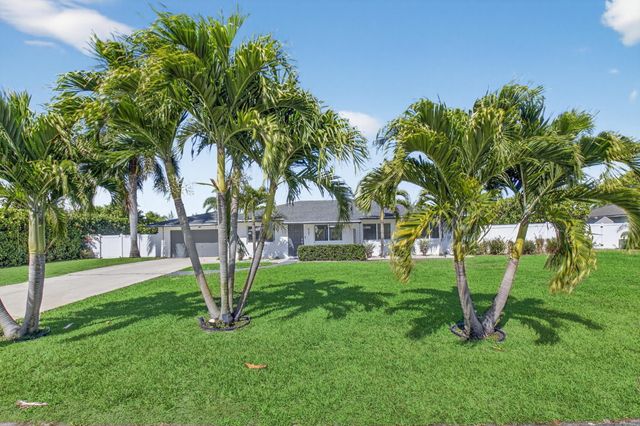 937 SW 36th Court, Boynton Beach, FL 33435