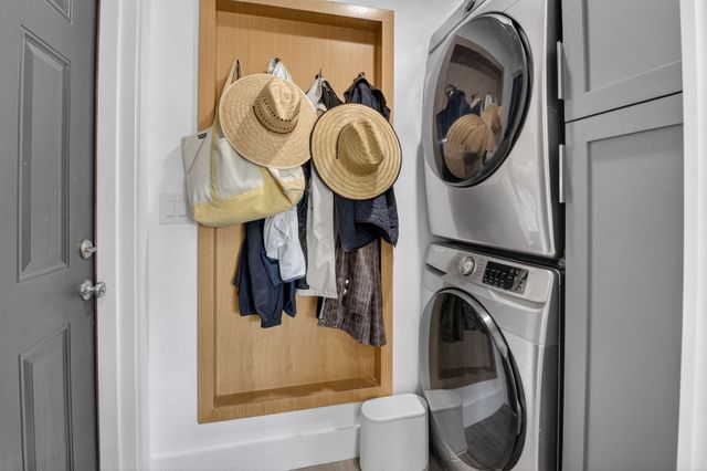 937 SW 36th Court, Boynton Beach, FL 33435