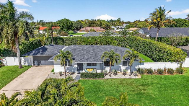 937 SW 36th Court, Boynton Beach, FL 33435