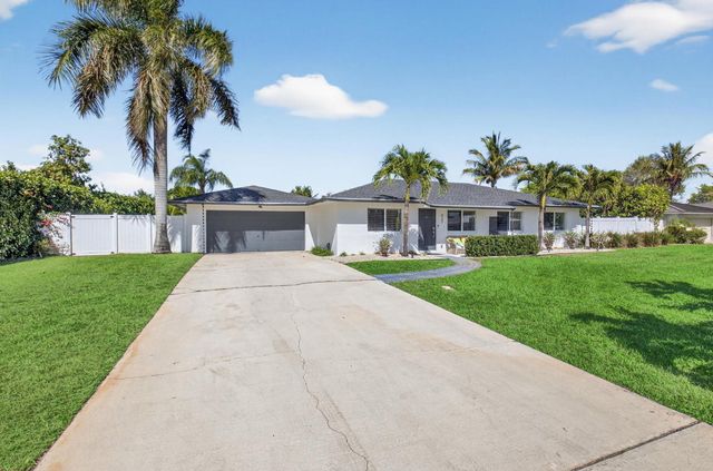 937 SW 36th Court, Boynton Beach, FL 33435