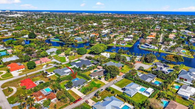 937 SW 36th Court, Boynton Beach, FL 33435