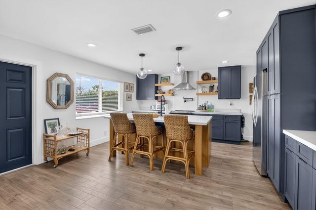 937 SW 36th Court, Boynton Beach, FL 33435