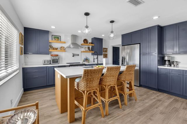 937 SW 36th Court, Boynton Beach, FL 33435