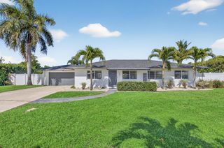 937 SW 36th Court, Boynton Beach, FL 33435