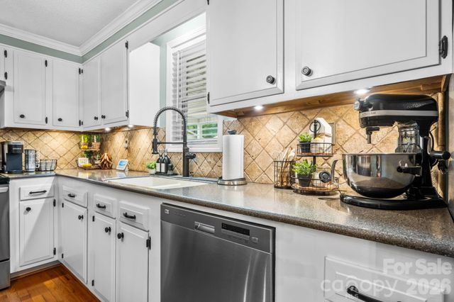 4091 Little Mountain Road, Newton, NC 28658