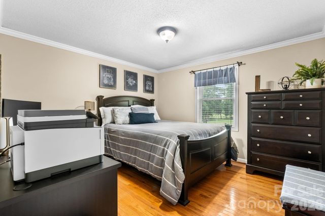 4091 Little Mountain Road, Newton, NC 28658