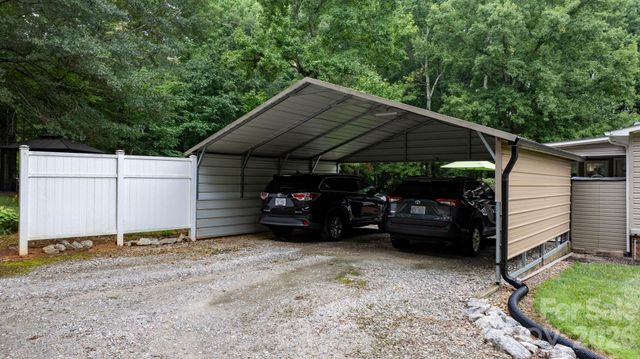 4091 Little Mountain Road, Newton, NC 28658