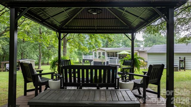 4091 Little Mountain Road, Newton, NC 28658