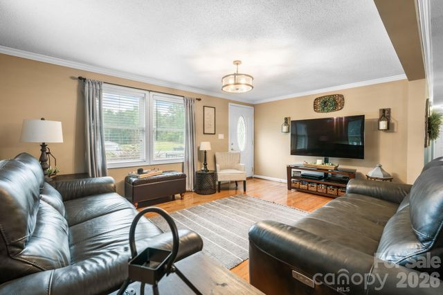 4091 Little Mountain Road, Newton, NC 28658