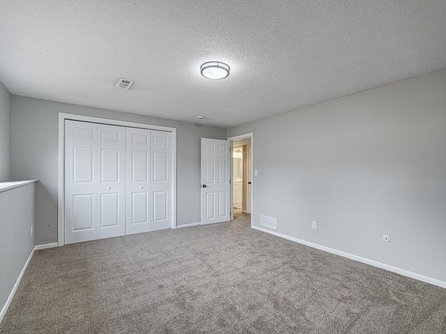 2304 13th Avenue E, North Saint Paul, MN 55109