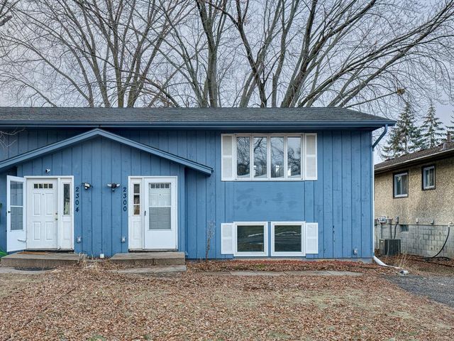2304 13th Avenue E, North Saint Paul, MN 55109