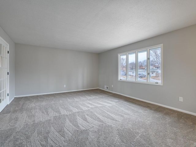 2304 13th Avenue E, North Saint Paul, MN 55109