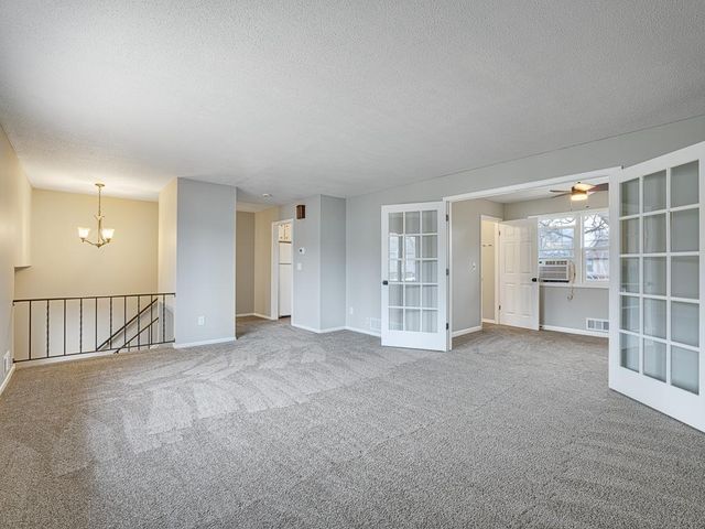 2304 13th Avenue E, North Saint Paul, MN 55109