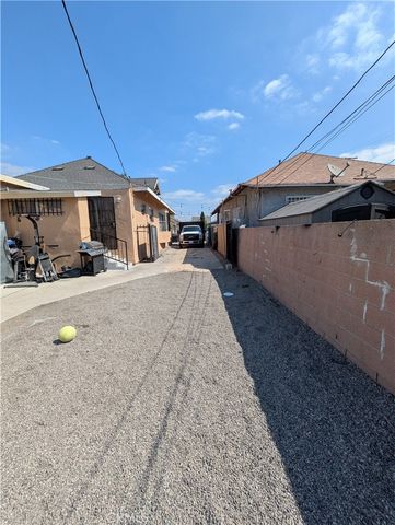 434 W 48th Street, Los Angeles, CA 90037