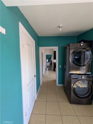 434 W 48th Street, Los Angeles, CA 90037