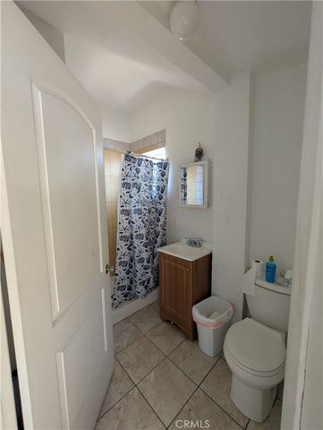 434 W 48th Street, Los Angeles, CA 90037