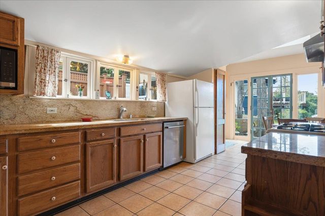9870 Brookside Avenue, Ben Lomond, CA 95005