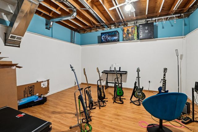 160 Lincoln Street, Roselle, IL 60172