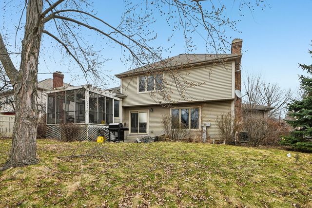 160 Lincoln Street, Roselle, IL 60172