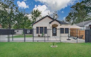 8040 Howton St Street 1/2, Houston, TX 77028