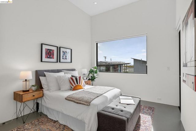 811 811 Folger Ave, Berkeley, CA 94710