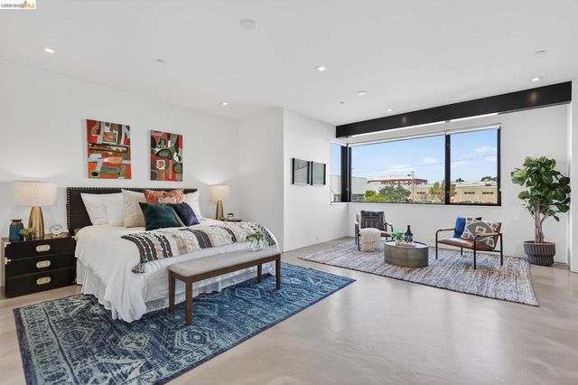 811 811 Folger Ave, Berkeley, CA 94710