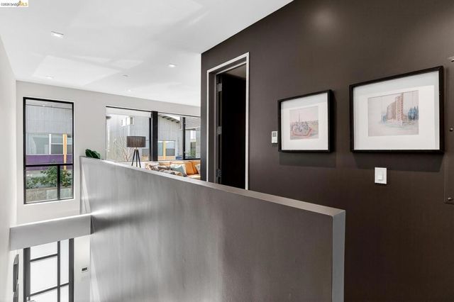 811 811 Folger Ave, Berkeley, CA 94710