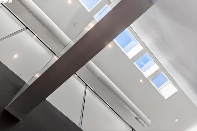 811 811 Folger Ave, Berkeley, CA 94710