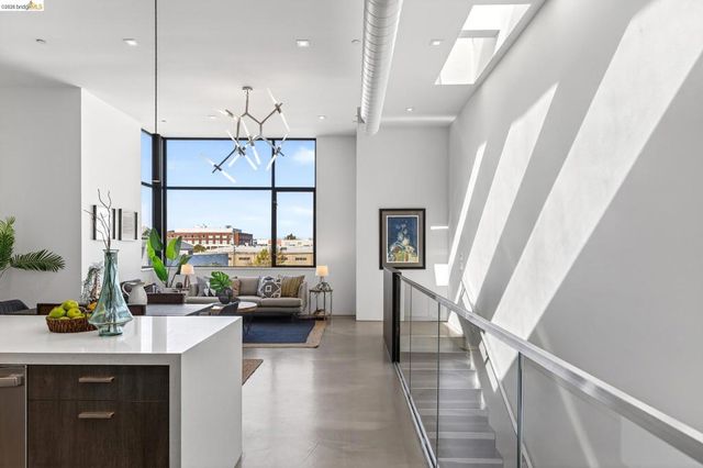 811 811 Folger Ave, Berkeley, CA 94710