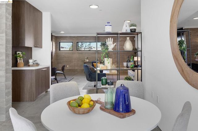 811 811 Folger Ave, Berkeley, CA 94710