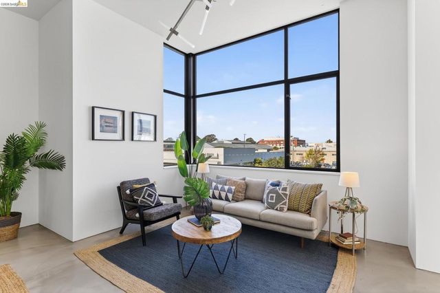 811 811 Folger Ave, Berkeley, CA 94710