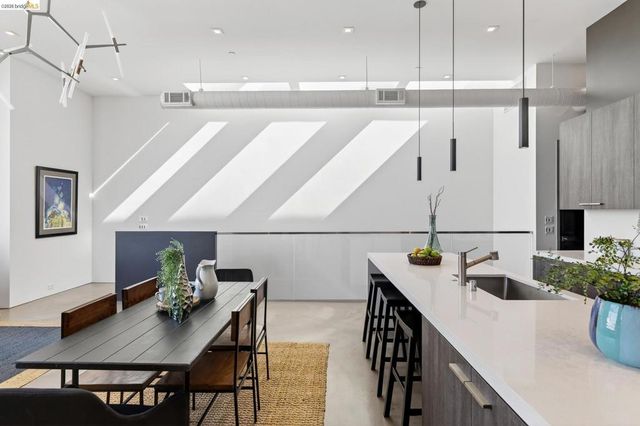 811 811 Folger Ave, Berkeley, CA 94710