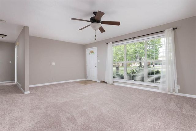 903 S Jefferson Street, Kearney, MO 64060