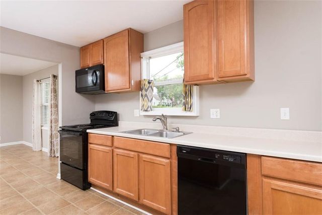 903 S Jefferson Street, Kearney, MO 64060