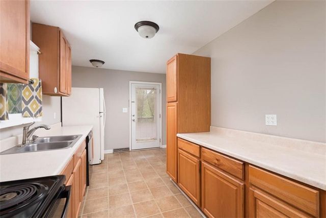 903 S Jefferson Street, Kearney, MO 64060