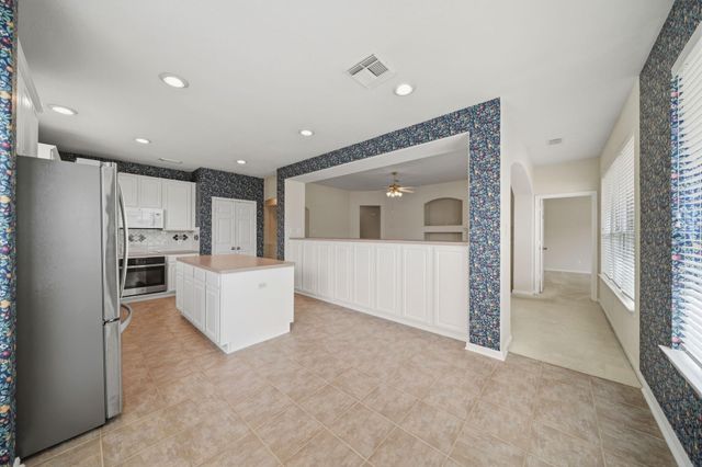 5718 Pebble Bank Lane, Houston, TX 77041