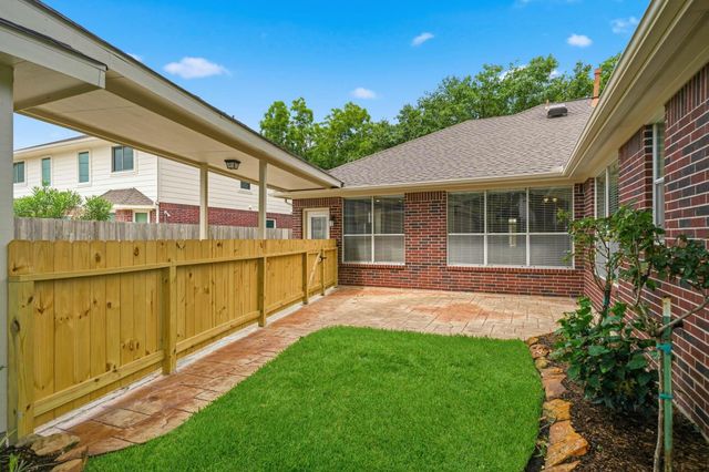 5718 Pebble Bank Lane, Houston, TX 77041